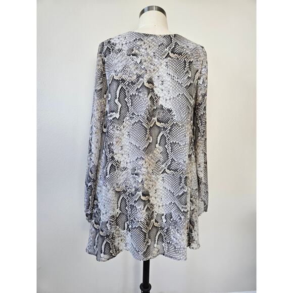 Show Me Your Mumu Python Print Jamie Tunic, Size S - Picture 5 of 12